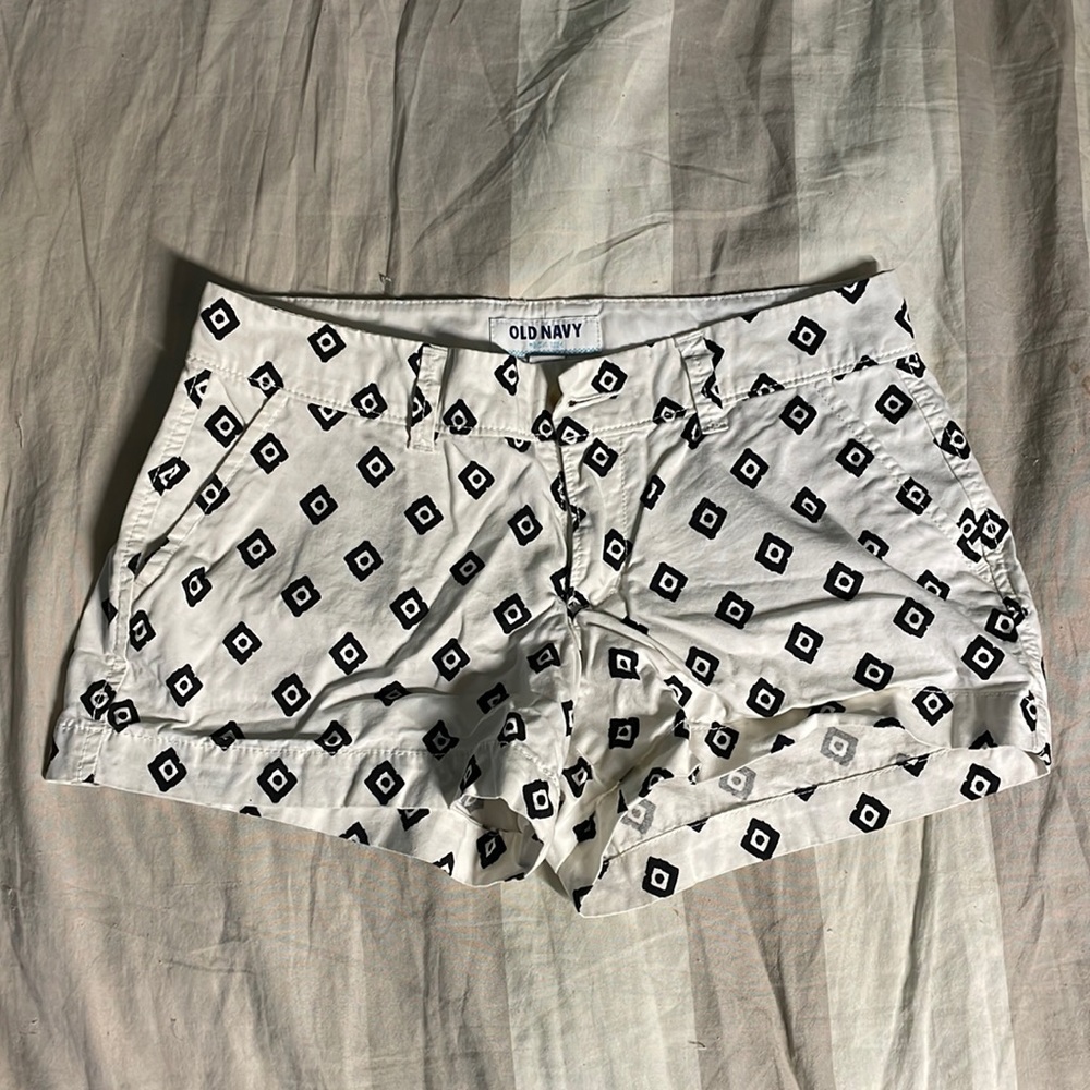 Old Navy Diamond Print Shorts